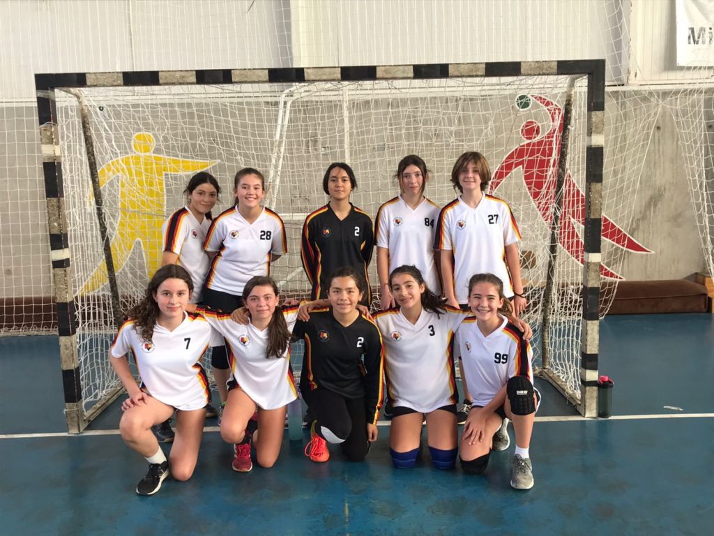 Selección femenina de Handball pasó a etapa regional en Juegos Escolares