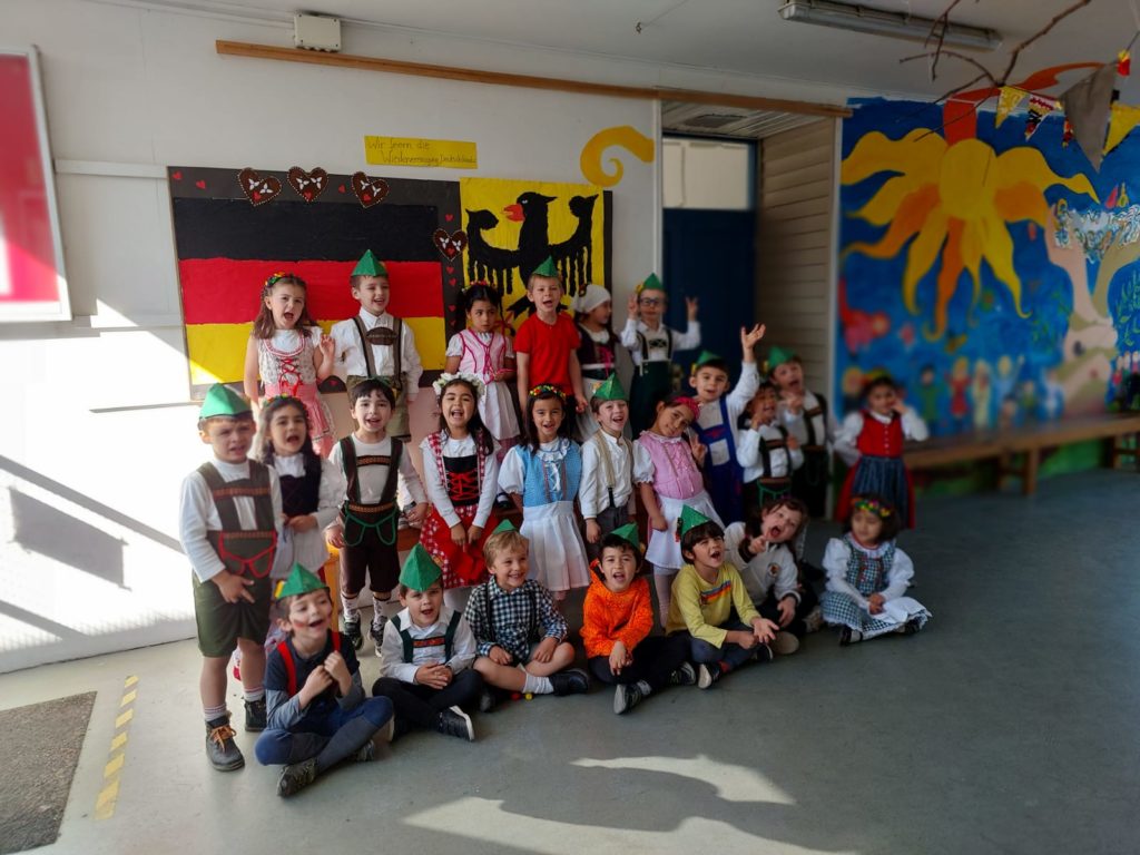 Ciclo Inicial celebró el Día de la Unidad Alemana